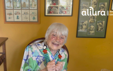 Imatge de Pilarín Bayés, símbol d’envelliment actiu i creatiu